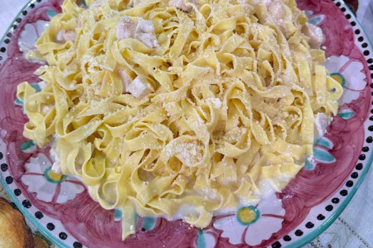 Fettuccine Alfredo 