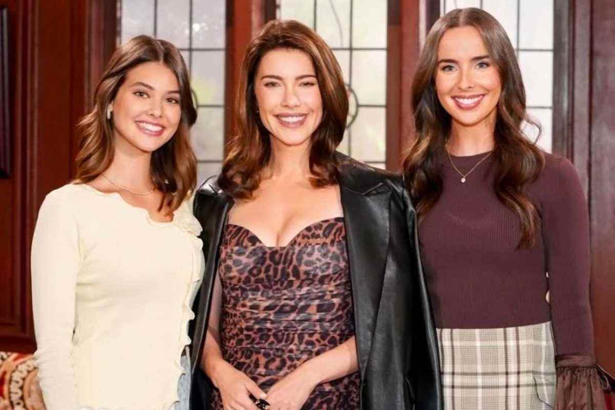 Elecrea, Steffy e Ivy Forrester