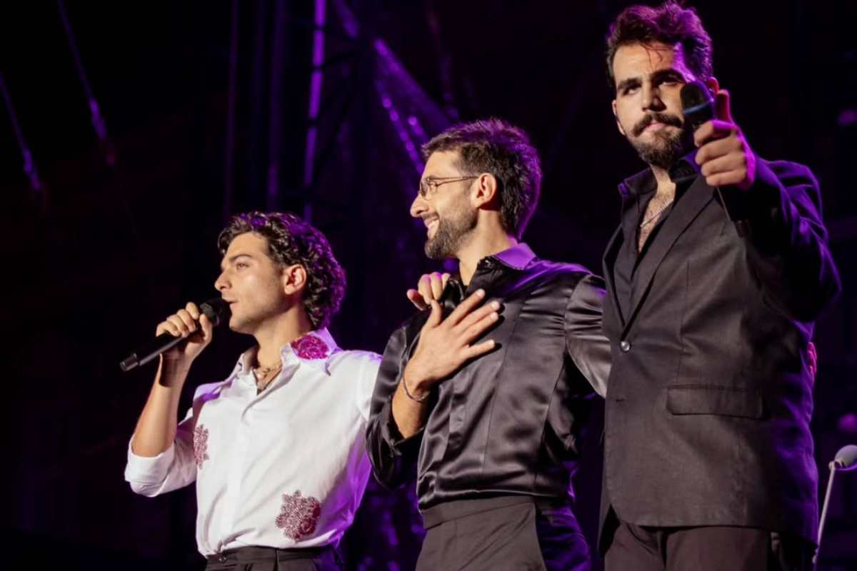 Il Volo mentre cantano