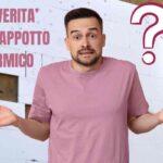 Uomo perplesso e cappotto termico