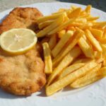 cotoletta con patatine fritte